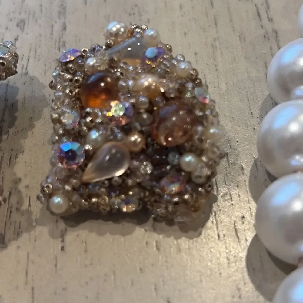 Unique 3 Piece Jewelry Set Clip On Abstract Earrings And Faux Pearl Necklace
